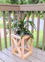 Diy Plant Stand Build This Rustic Plant Stand With Plans From Bitterroot Diy Plantlady Plant Outdoor Wood Projects Scrap Wood Projects Diy Plant Stand