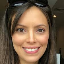 Meredith Bunch's Instagram, Twitter & Facebook