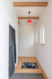 趣味を思い切り楽しめる 現代和風の家 玄関 インテリア おしゃれ 家 のれん