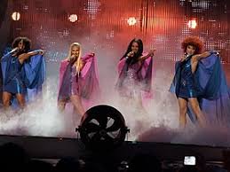2001 belegten die no angels mit ihrer debütsingle daylight in your eyes und dem album elle'ments platz eins der single. No Angels Wikipedia