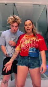 The Hype House Thehypehouse Official Tiktok Watch The Hype House S Newest Tiktok Videos In 2020 Dance Choreography Videos Funny Short Videos Choreography Videos