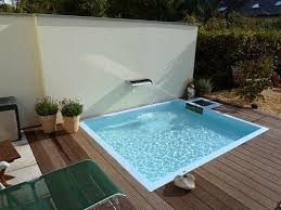 Pin Von Kirsti Nebbenes Auf Zukunftige Projekte Wasserbecken Garten Schwimmbad Designs Wasserbecken