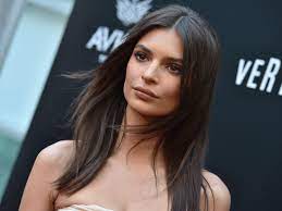 What makes the supermodel, actress, and businesswoman emily ratajkowski so alluring and unique? Emily Ratajkowski Debuts New Wigged Out Bob Hairstyle On Instagram Allure