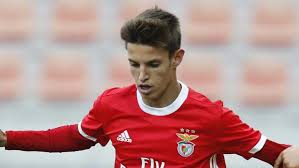 Pagina oficial administrada por tiago dantas, criada por um objetivo maior, ministrar. Tiago Dantas Estreia Se Aos 18 Anos Na Equipa Principal Do Benfica Benfica Jornal Record