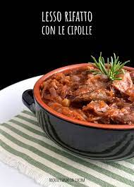 La francesina è lo strano nome con il quale i fiorentini e i chiantigiani, chiamano il lesso rifatto con le cipolle. Lesso Rifatto Con Le Cipolle O Francesina Architettando In Cucina
