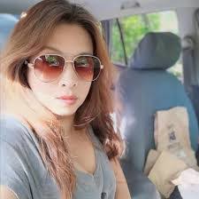 Arline Palmer's Instagram, Twitter & Facebook