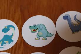 Wyjazd wakacyjny już za mną, do końca urlopu zostało zaledwie kilka dni, a tu tyle zaległości. Ania Mama Agnieszki Gra W Dinozaury I Motyle Szablony Do Druku