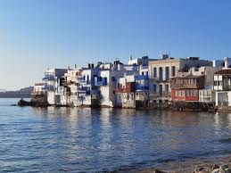 Οι πιο αυστηροί περιορισμοί για την καταπολέμηση της πανδημίας του κορωνοϊού, που ισχύουν από σήμερα, δίνουν περισσότερο χρόνο στην κυβέρνηση για να σταματήσει την αντίστροφη μέτρηση προς ένα καθολικό lockdown. H Mykonos Meta To Lockdown My Wanderlust