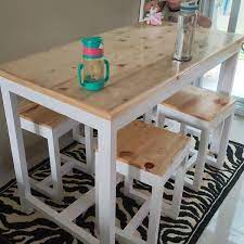 Meja makan trembesi kayu utuh minimalis harga murah model desain meja meeting dan rapat klasik modern terbaru kaki kayu besar solid. 7 Meja Makan Minimalis Estetis Kekinian Termurah Mulai Rp700 Ribuan Rumah123 Com
