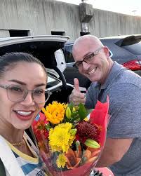 Leadership concept and traits: A leader is a person who creates an  inspiring vision of the future. Great leaders make the hard choice and self  sacrifice in order to enhance the lives