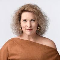 Deena Graham's Instagram, Twitter & Facebook