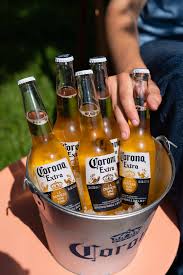 🍻 𝙑𝙧𝙞𝙟𝙢𝙞𝙗𝙤 𝙖𝙡𝙚𝙧𝙩! Zin in zon en een ijskoud biertje? Dan  hebben wij dé deal voor je: 𝗕𝗲𝘀𝘁𝗲𝗹 𝗲𝗲𝗻 𝗯𝘂𝗰𝗸𝗲𝘁 𝗺𝗲𝘁 𝟱  𝗖𝗼𝗿𝗼𝗻𝗮’𝘀 𝗲𝗻 𝗯𝗲𝘁𝗮𝗮𝗹 𝗲𝗿 𝗺𝗮𝗮𝗿 𝟰! Alleen deze vrijdag van  𝟭𝟲:𝟬𝟬 𝙩𝙤𝙩 𝟭𝟴:𝟬𝟬 𝙪𝙪𝙧🌞🍋 📍 Noosa ...