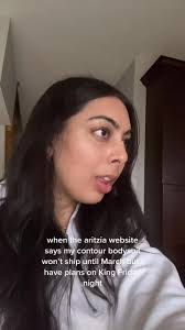 What Happen to The Aritzia Contour Flourish Top