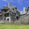 Jeanne runs a busy inn with her husband georges, her two children and two sisters. 3
