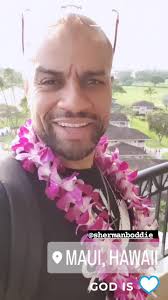 #Royal #Lahaina #Resort #Maui , #Hawaii #bodybuilder #bestlife #smile  #shermanboddie 💪🏾🏝