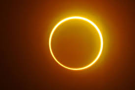 Ini adalah panduan lengkap cara melakukan solat sunat gerhana matahari dan bulan. Tahukah Kamu Gerhana Matahari Cincin Dan Gerhana Matahari Total Berbeda