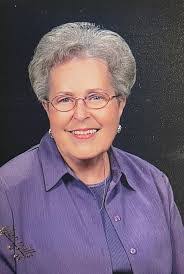 Belinda Darnell's Instagram, Twitter & Facebook