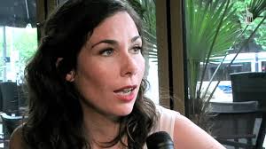 Get all the details on halina reijn, watch interviews and videos, and see what else bing knows. Interview Met Halina Reijn Over Isabelle Youtube