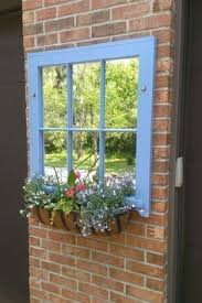 Altes Fenster Mit Spiegel Statt Glas Altes Fenster Spiegel Statt Idee Deco Jardin Deco Murale Exterieur Deco Mur Exterieur