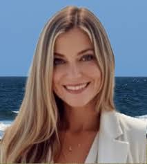 Eileen Hessel's Instagram, Twitter & Facebook