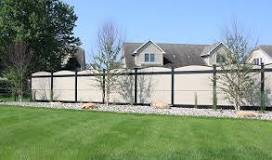 Maintenance Free Fencing: What Are the Best Low Maintenance ...