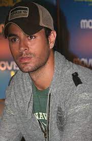 By the turn of the millennium he made a successful crossover into. Enrique Iglesias Wikipedia