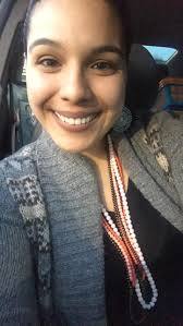 Pictures of gorgeous women wearing beautiful jewels