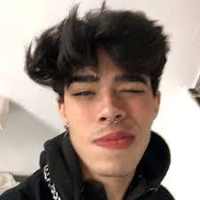 Henry Nunes's Instagram, Twitter & Facebook