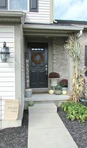Sublime 25 Gorgeous Fall Decorating Ideas Small Front Porch Https Decoredo Com 21245 25 Gorgeous Front Porch Decorating Small Porches Farmhouse Front Porches