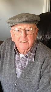 Edwin Dickens's Instagram, Twitter & Facebook