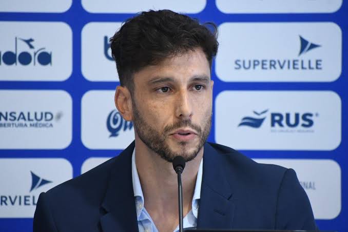 Ricky Álvarez eligió a su candidato como DT y ya abrió “negociaciones formales”
