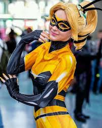 Favoriniz Miraculous Miraculouscosplay Miraculousladybug Chloe Queenbee Miraculous La Miraculous Ladybug Miraculous Ladybug Costume Cosplay