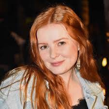 Suzanne Brubaker's Instagram, Twitter & Facebook