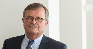 Montgomery regt Impfpflicht für alle RKI-Empfehlungen an