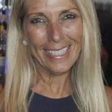 Julie Wendl's Instagram, Twitter & Facebook