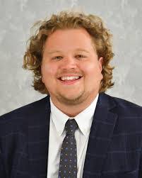 Brett Burger's Instagram, Twitter & Facebook