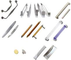 Tiradores de cajón de metal sólido suministrados con tornillos de fijación. Tiradores Para Muebles De Cocina