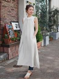 タンクトップのレディースコーデ50選 参考になるおしゃれ上級者の着こなし folk タンクトップワンピース スリップドレス ワンピース