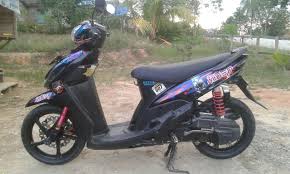 Yamaha mio z vs mio m3, mana yang lebih value untuk dibeli …. Modifikasi Motor Mio Sporty Tema Anime Itasha Motor Kendaraan Hitam