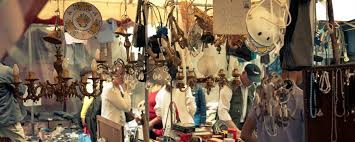 Best Flea Markets Of Paris Go Caribou Flea Market Paris Flea Markets Paris Tourism