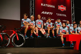 Team Katusha Alpecin 2019 Erik Zabel Kummert Sich Um Performance Von Kittel Zabel Junior Politt Co Rennrad Teamleiter Rennen