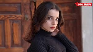 Yeliz Korkmaz Kimdir? Sosyal Medyanın Yıldızı Semiraminta Kimdir? - Yerköy  Haber Gazetesi 2025