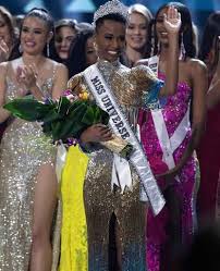 Congratulations to the newly crowned miss universe, zozi tunzi from south africa. Miss Universe 2019 Top 3 Question And Answer Round