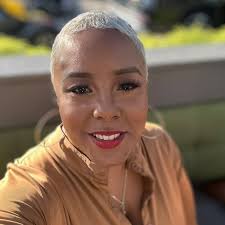 Daryl Coley really one of the best singers God ever created.