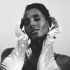 Breakfast at Messie's pt.1/2 💍 Shot