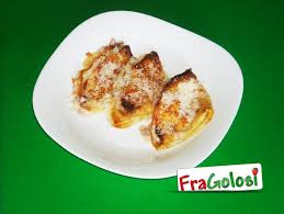 Preparare ora i funghi facendoli saltare in padella con uno spicchio d'aglio e un pò d'olio. Ricetta Crepes Con Funghi Ricette Di Fragolosi