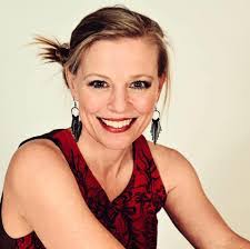 Lori Hungate's Instagram, Twitter & Facebook