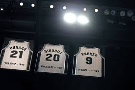 It features the team name on the chest along with player name on the back. Emotional Scenes As San Antonio Spurs Retire Legend Tony Parker S Jersey Sportpesa Scores News