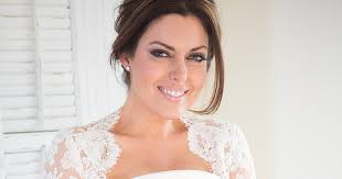 Bobbie Thomas ties the knot!