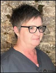 Kurzhaarfrisuren damen rundes gesicht brille aktuelle. Download 42 Brille Fuer Frau Mit Rundem Gesicht
